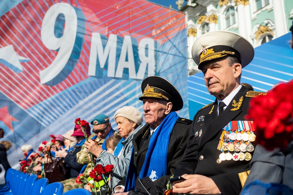 До 12 мая ветераны смогут оформить бесплатный билет на самолет по России.