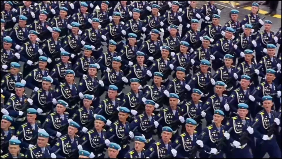 Курсанты рязанского училища ВДВ участвовали в Параде Победы на Красной площади