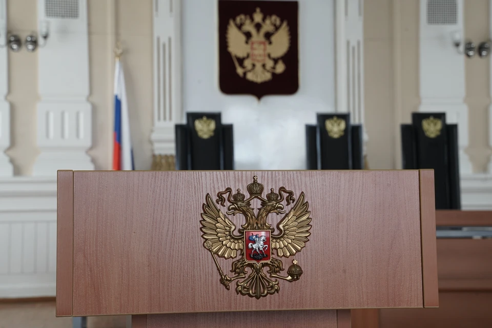 В Тикси предприниматель отсудил миллионы за помещение в аварийном доме