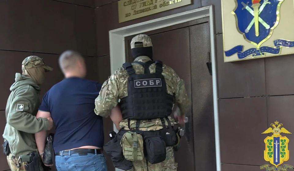 Фигуранта задержали по подозрению в крупном мошенничестве. Скриншот видео УМВД России по Липецкой области.