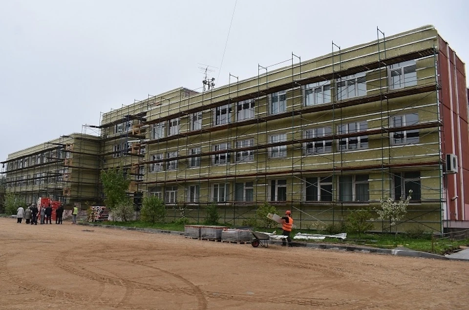 Ход ремонта проверяет специальная комиссия. Фото: пресс-служба администрации города Твери.