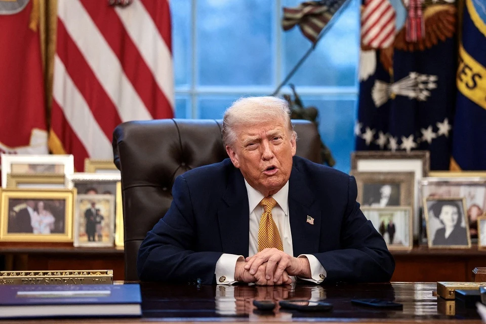 WP: Трамп отменил указ о регулировании ИИ после бесед с Маском и Цукербергом