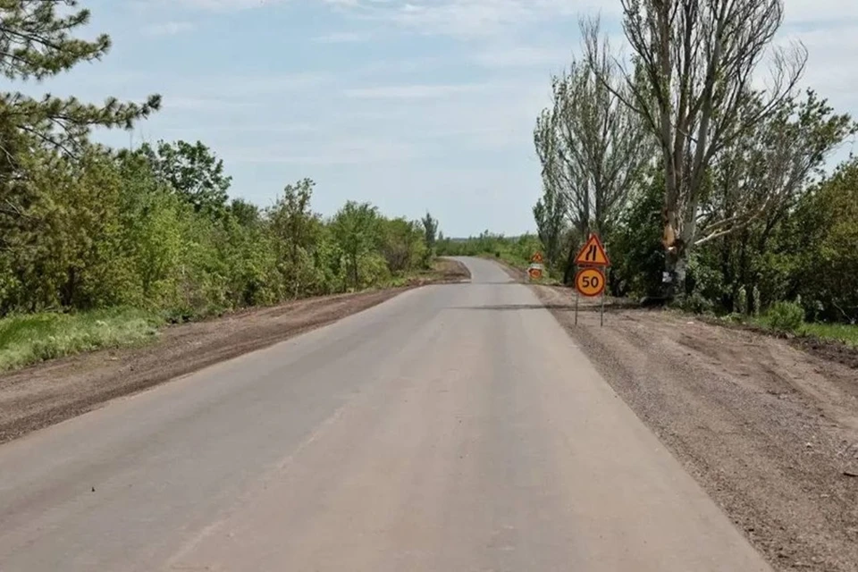 В ДНР в 2026 году обновили уже 88 километров дорог общего пользования. Фото: ТГ/Бондаренко