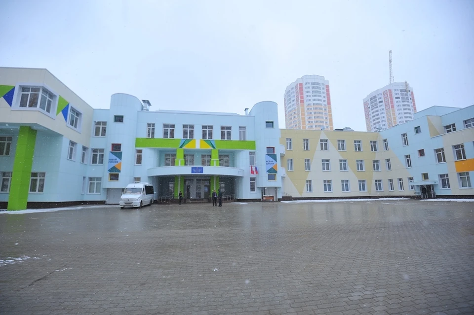 Школы у дома появляются и в крупных городах, и в маленьких населенных пунктах.