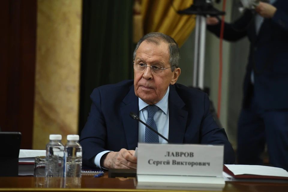 Лавров вместе с Лазаро обговорил детально отношения между РФ и Филиппинами