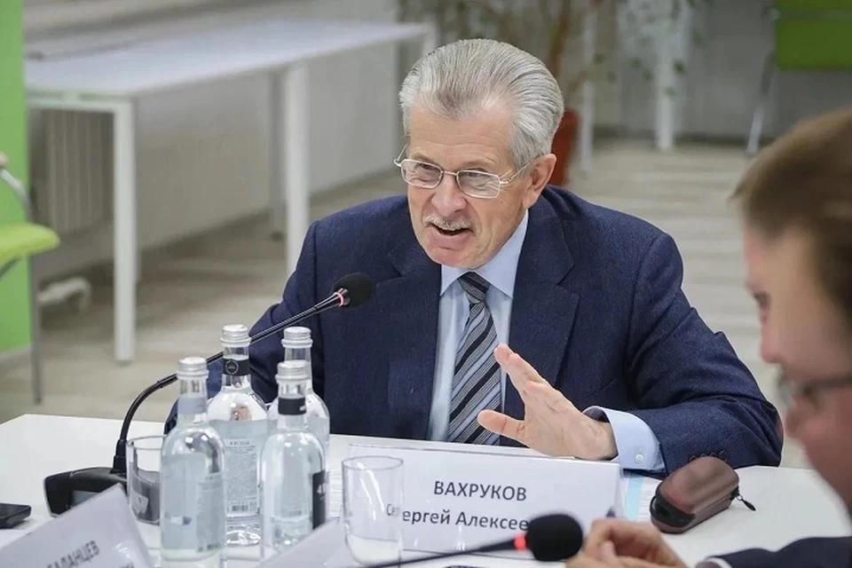 Сергей Вахруков стал почетным гражданином Рыбинска. ФОТО: канал Дмитрия Рудакова в МАКСе