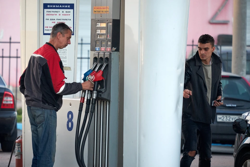 В Севастополе запустили продажу бензина по QR-кодам. Фото: Архив «КП»