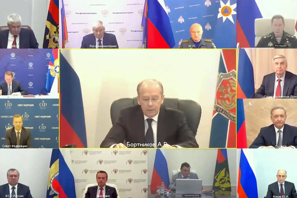 Александр Бортников отметил, что обстановка в области противодействия терроризму на территории Северо-Западного федерального округа остаётся сложной