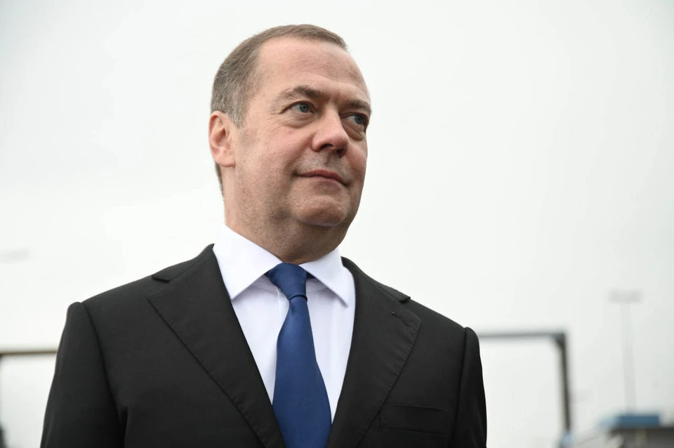 Медведев: лучшие практики Москвы необходимо тиражировать в других регионах