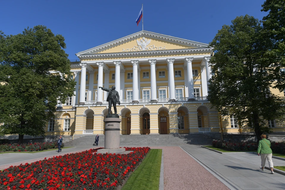 Меры направлены на популяризацию произведений местных писателей.