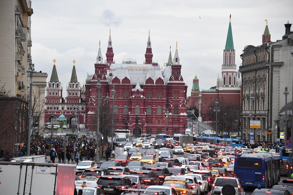 Пробки в восемь баллов ожидаются в Москве вечером 16 июня
