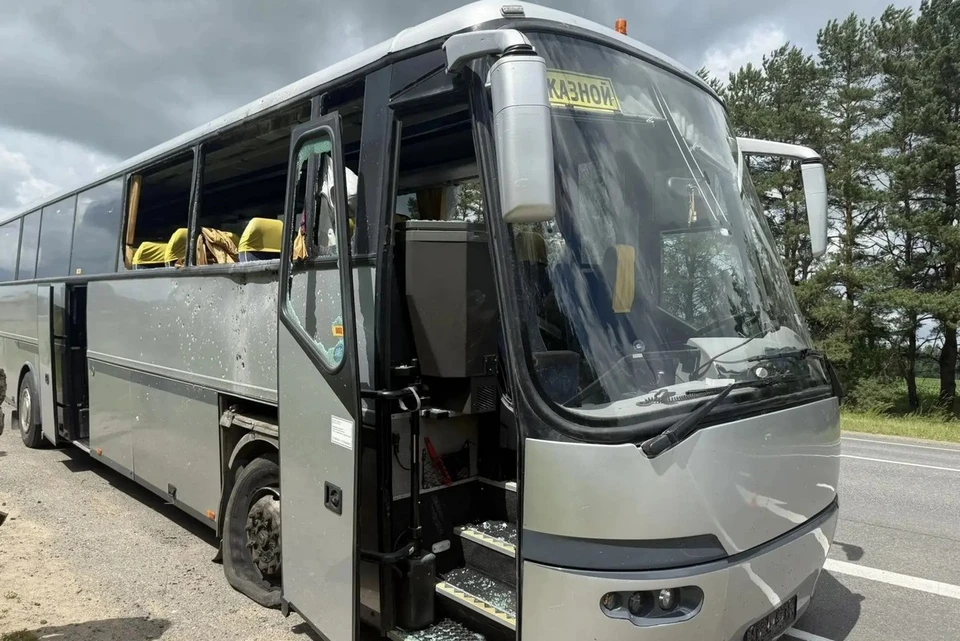 Проукраинские каналы после теракта в Брянской области, где ВСУ 17 июня нанесли удар по автобусу с юными спортсменами из Беларуси, заявляют - это все провокация России. Фото: Егор КОВАЛЬЧУК