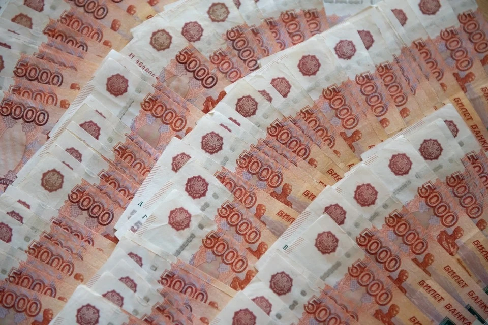 Двое крымчан незаконно организовали банк и заработали 41,5 млн рублей