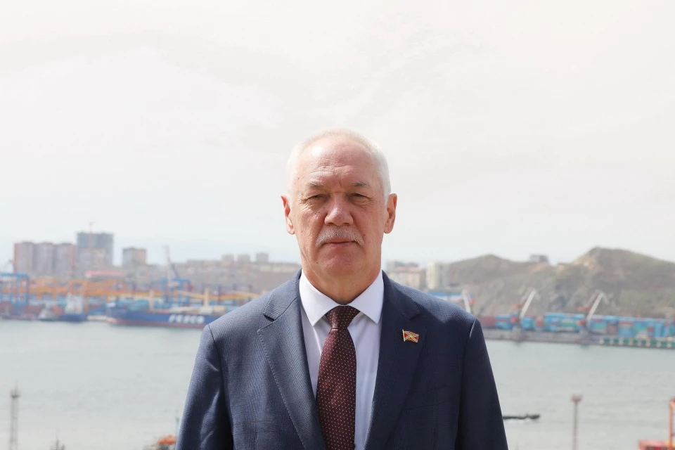 Андрей Брик.