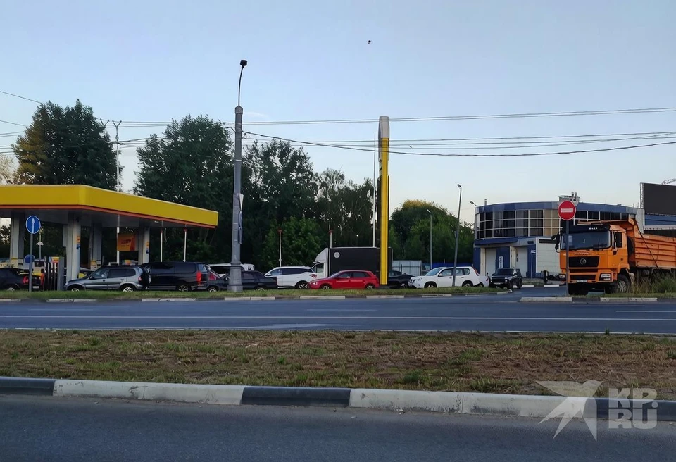 Спекулятивные перепродажи топлива пресекают в России, сообщило рязанское УФАС.