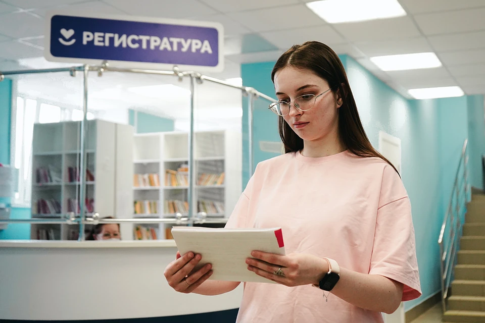 Больничный — после того, как у самозанятого появляется право на его оплату — оформляется как обычно