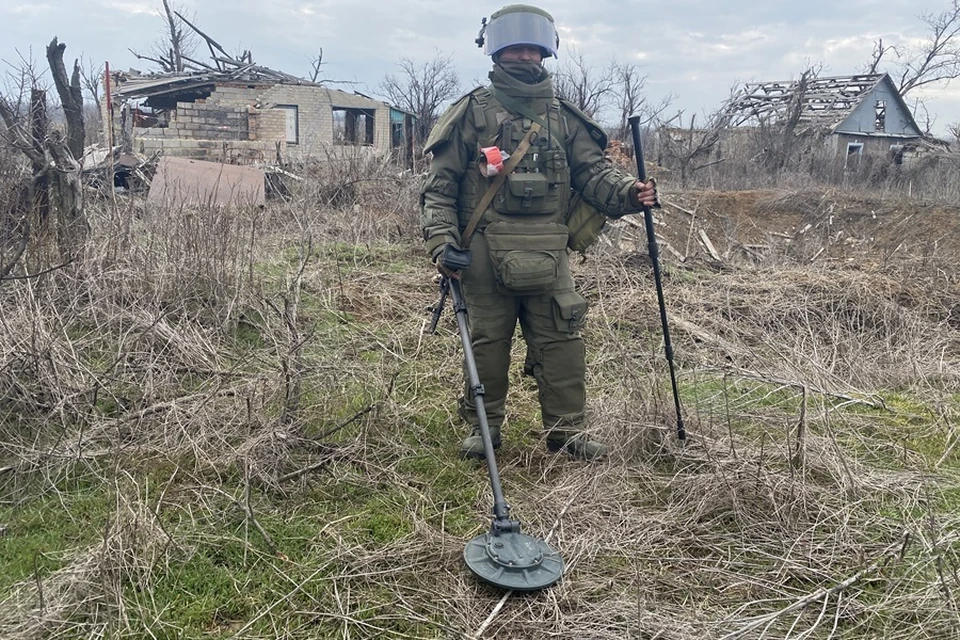 Подразделения закрепления ВС РФ приступили к разминированию Красного Лимана (архивное фото)