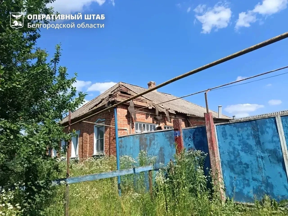 От ударов БПЛА повреждены жилые дома и транспорт