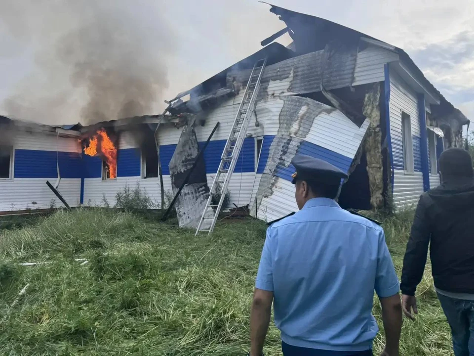 Причиной пожара в школе Сунтарском районе Якутии могла стать молния Фото: прокуратура Якутии