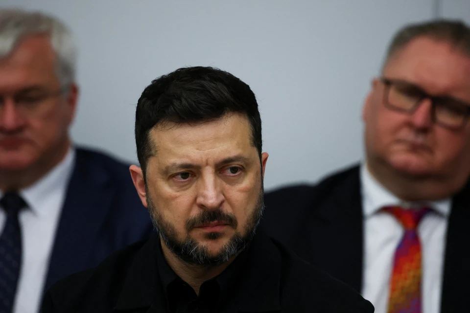 Зеленский потребовал от украинских спецслужб разъяснить, почему в Вишневом случился второй взрыв