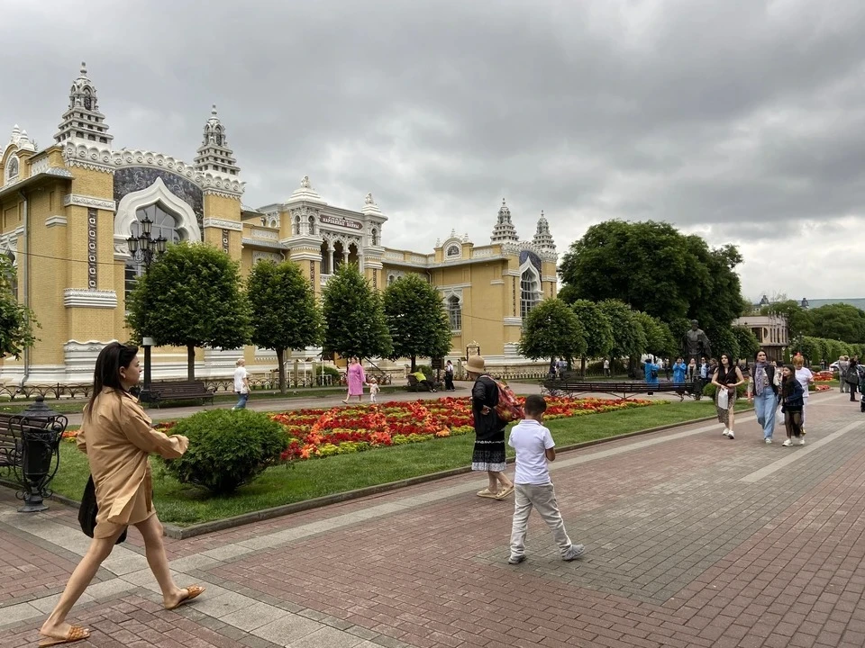 Сообщение о минировании больницы и санатория проверяют в Кисловодске