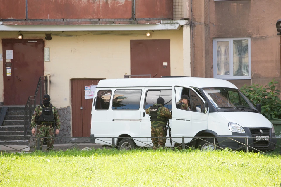 ФСБ предотвратила теракт на военном аэродроме «Ростов-Центральный» с участием российского гражданина.
