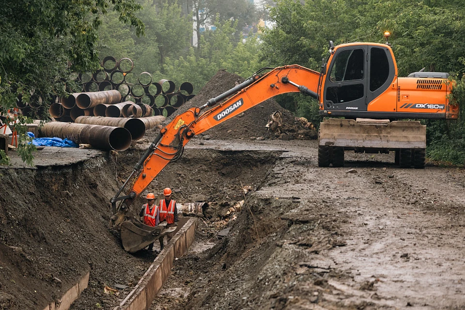 Ремонт контролируется в режиме онлайн. Фото: Евгения Кубко/vlc.ru.