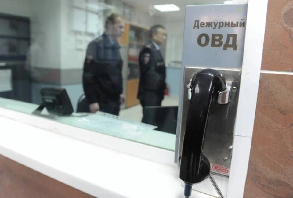 Пьяный житель Каховского округа ударил ножом в живот 33-летнего сына