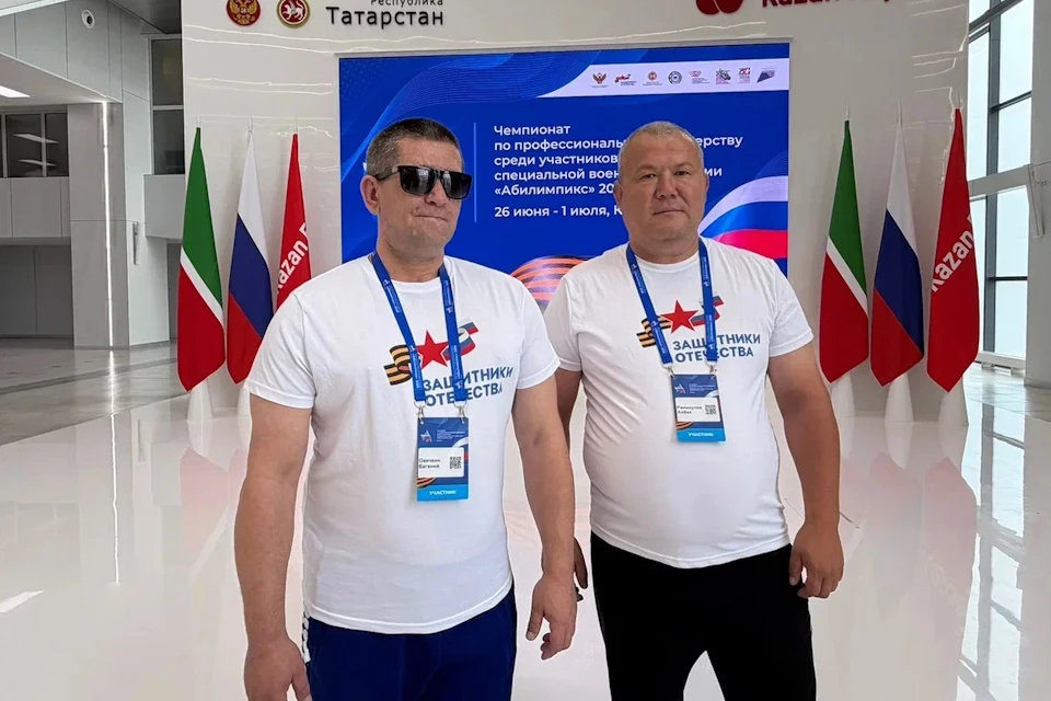 Евгений Овечкин (слева) скоро станет массажистом, а Айбек Ибрагимович откроет пекарню Фото: филиал фонда «Защитники Отечества» ХО