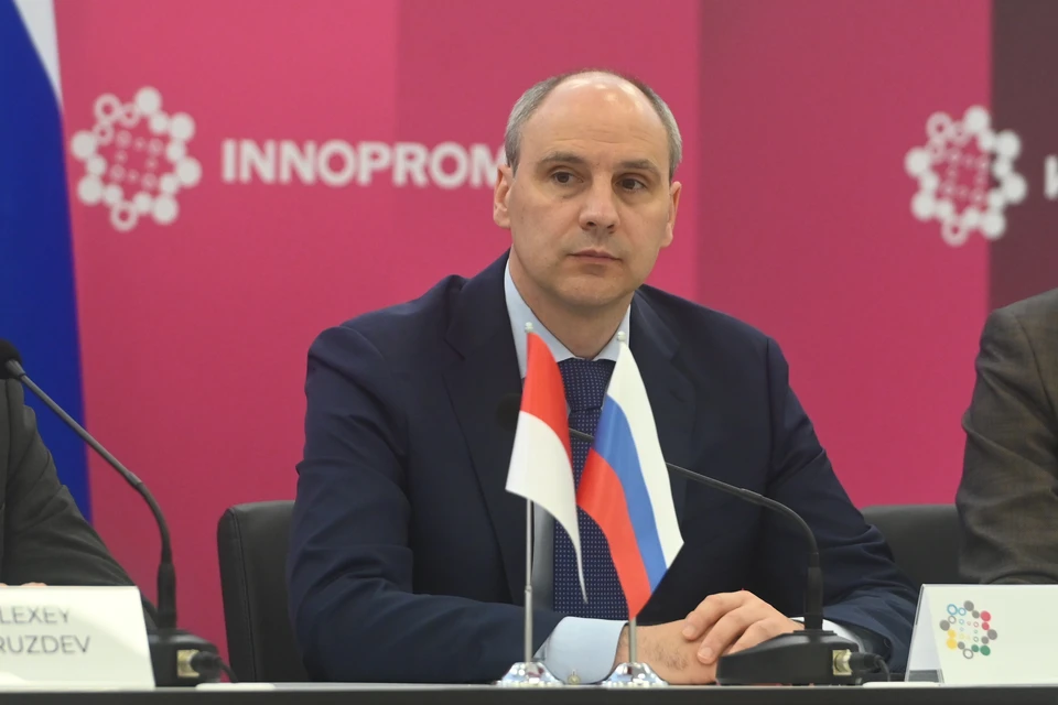 Губернатор Свердловской области Денис Паслер