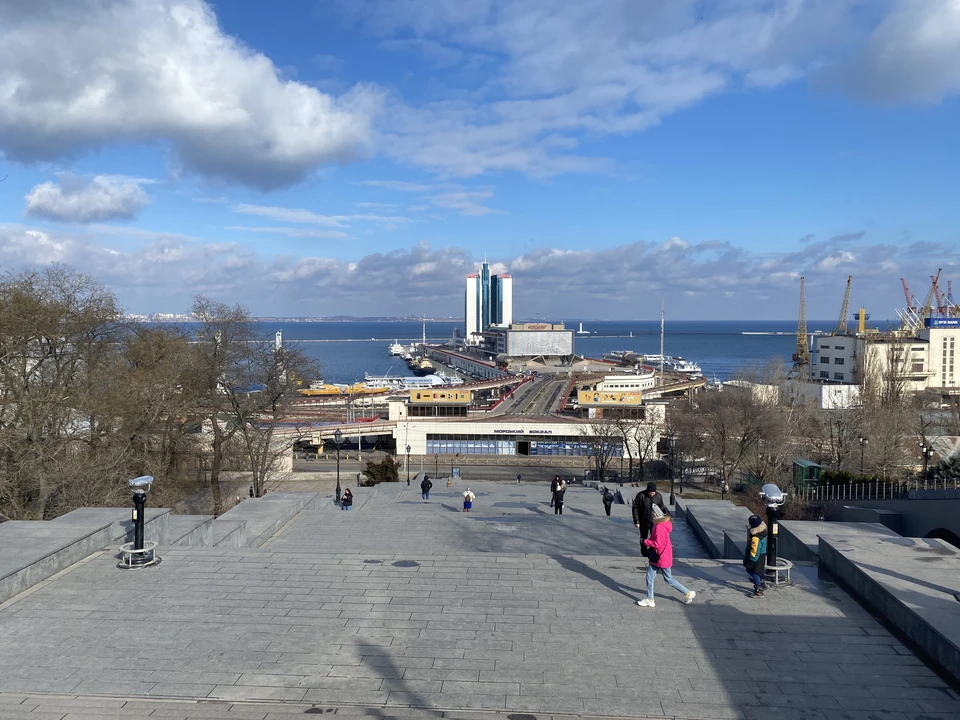 Судоходство в украинские порты полностью остановилось