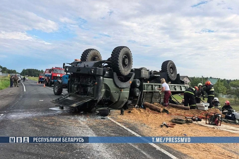Двое военнослужащих погибли в ДТП с МАЗом. Фото: МВД.