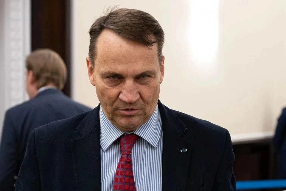 Глава МИД Польши Радослав Сикорский заявил о проверке предупреждения Беларуси о возможном теракте против детей. Фото носит иллюстративный характер.