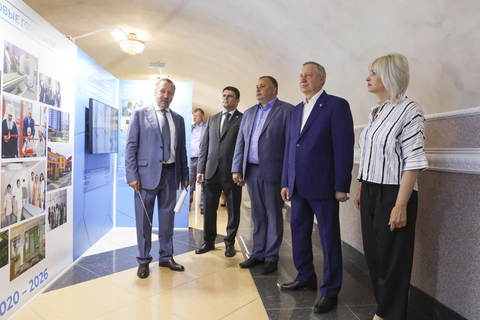 Выставка достижений Василеостровского района открылась в Петербурге. Фото: gov.spb.ru