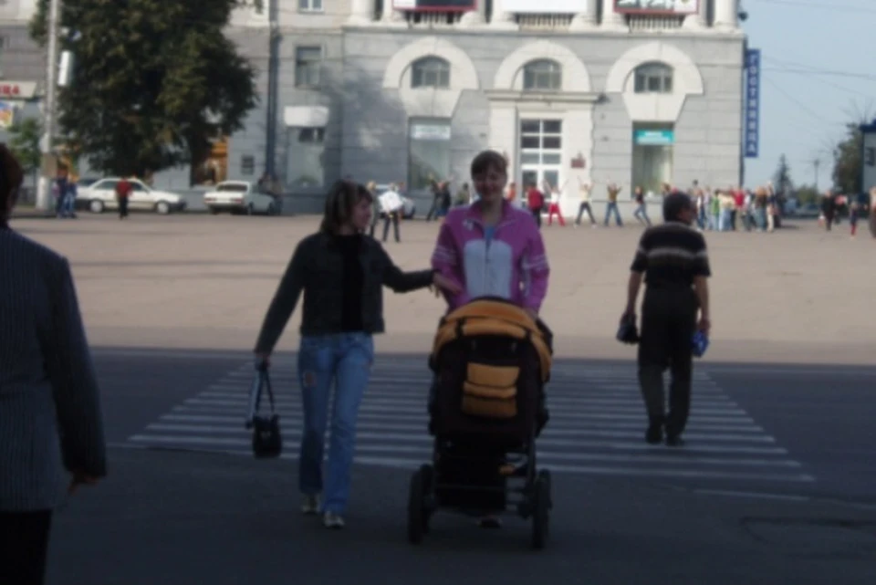 В августе курянам раньше срока поступит пенсия за 23 число и выплата по уходу за ребенком до полутора лет