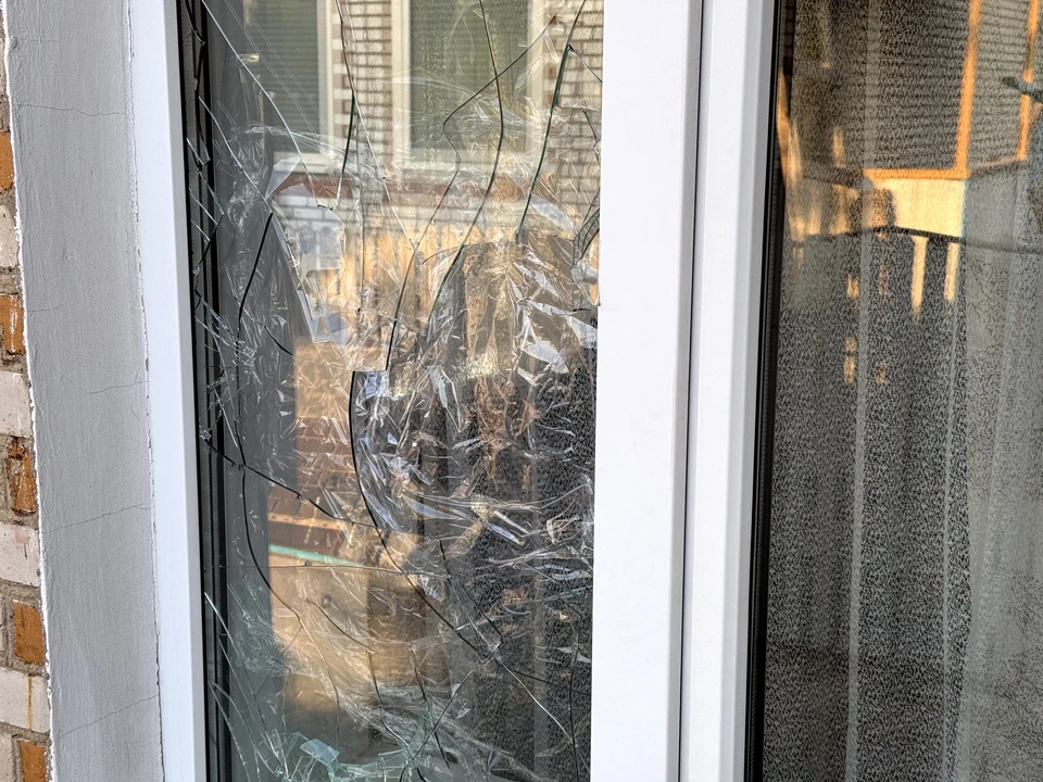 Взрыв выбил стекла в многоквартирном доме в Сарове