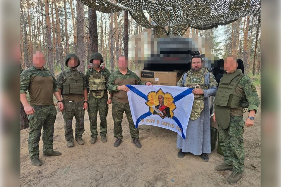Бойцам на Херсонщине доставили генератор. Фото: Специальный гуманитарный центр Крымской митрополии