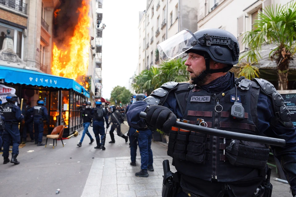 Подавление очередного протеста во Франции. Фото: Tom Nicholson/Getty Images.