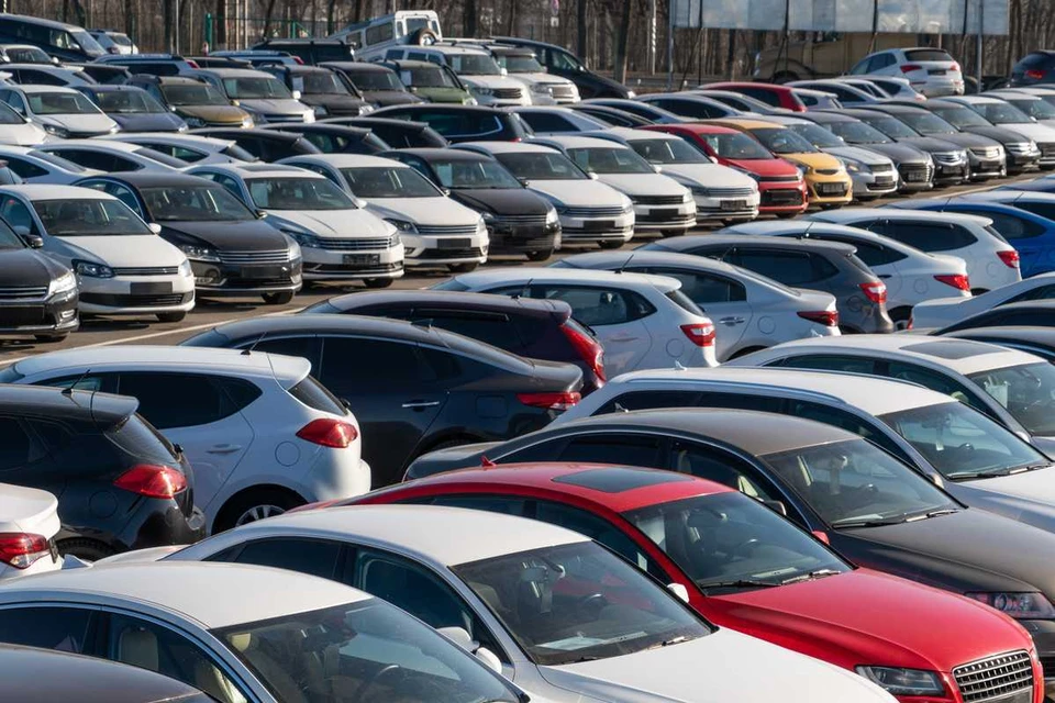 Fit Service: автомобиль в России может потерять в цене от 5 до 30% стоимости. sharfsinn / Shutterstock.com / Fotodom.