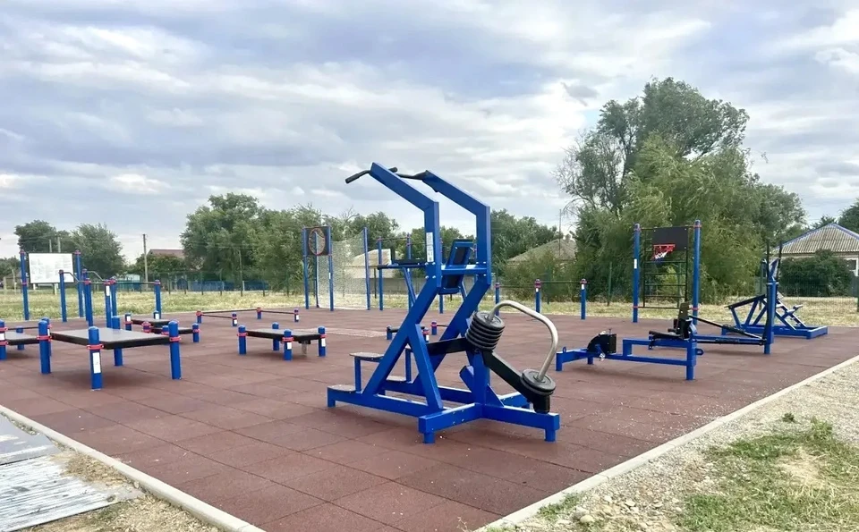 В Дербетовке на Ставрополье открыли умную спортплощадку для подготовки к ГТО. Фото: администрация Апанасенковского округа