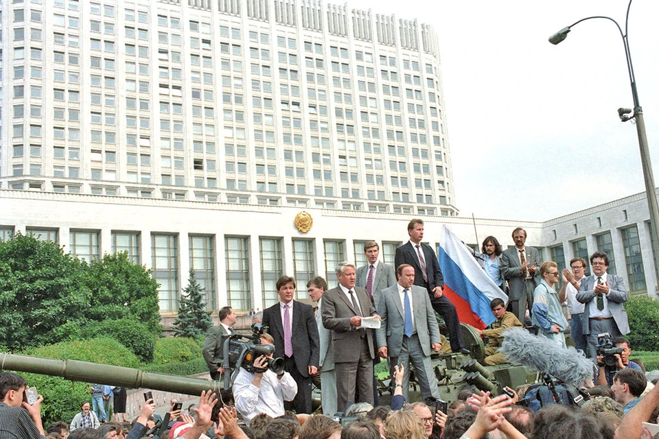 35 лет назад, 19 августа 1991 года произошла попытка госпереворота. Фото: Валентин Кузьмин, Александр Чуми/ТАСС