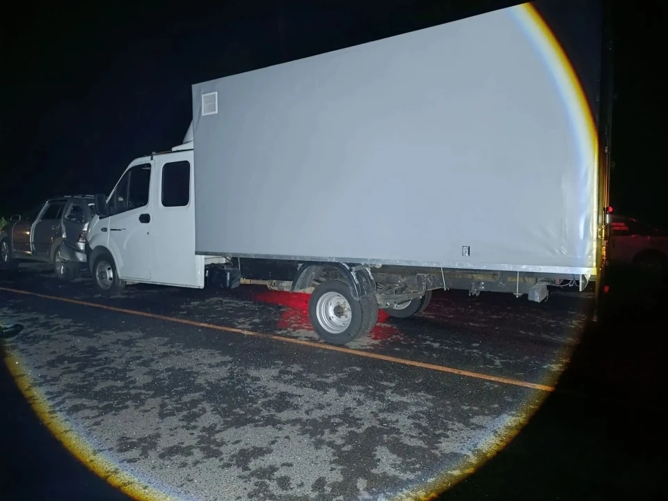 Водитель грузовика не выбрал безопасную дистанцию