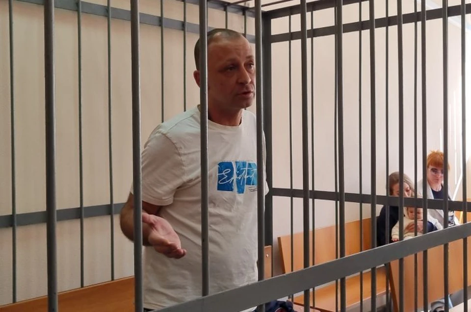 По версии следствия, именно по указке Николая Ермакова неизвестный напал 12 января на его бывшую супругу и облил кислотой.