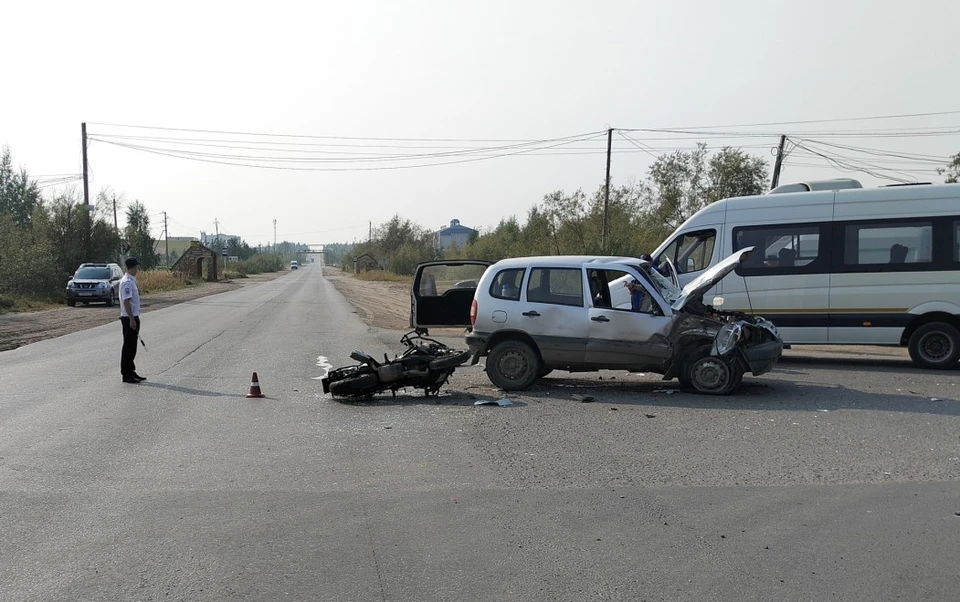 В Коми расследуют смертельную аварию с мотоциклом и «Нивой».