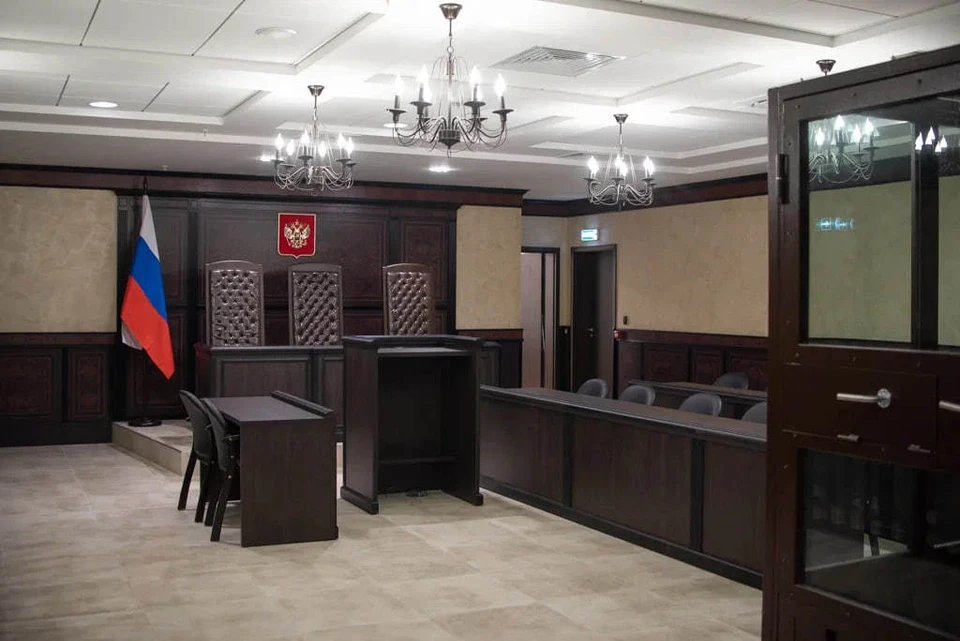Изначально суд назначил мужчине наказание в виде ограничения свободы на срок 2 года 4 месяца и лишения права управления транспортными средствами на 2 года 6 месяцев