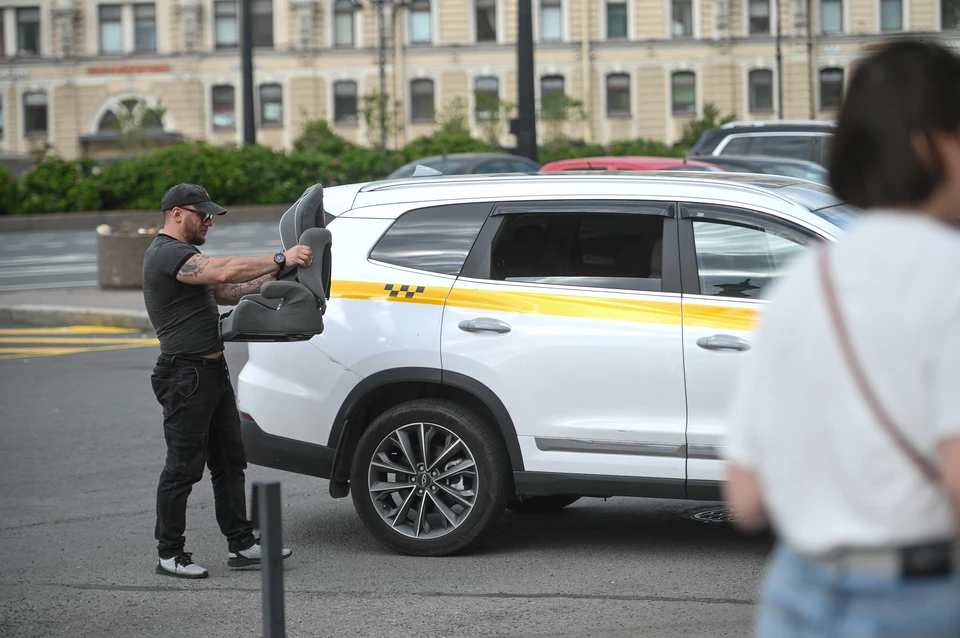 Если клиент заказывал автомобиль категории «комфорт», а за ним приехала машина экономкласса, он имеет полное право отказаться от услуги