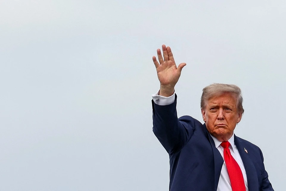 Похожа на нацистскую: идеи Трампа по форме для космических сил США вызвали скандал