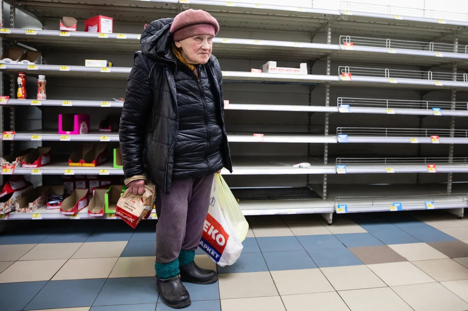 Нехватка продуктов стала мучительной для жителей Киева на фоне проблем с логистикой у украинских поставщиков. Фото: Drop of Light/Shutterstock/Fotodom.