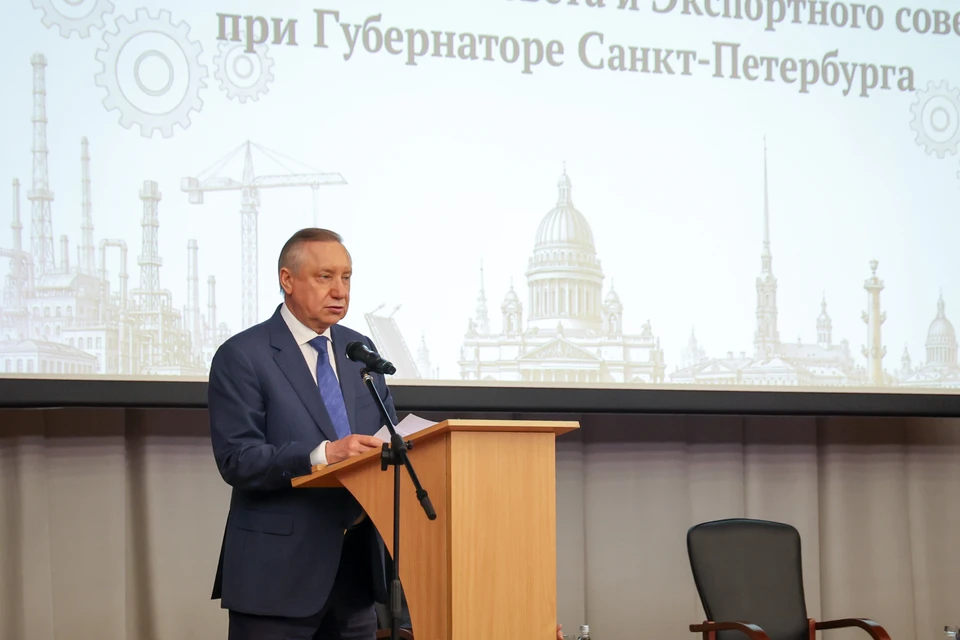 Губернатор Александр Беглов провел совместное заседание промышленного и экспортного советов при главе города. Фото: Смольный