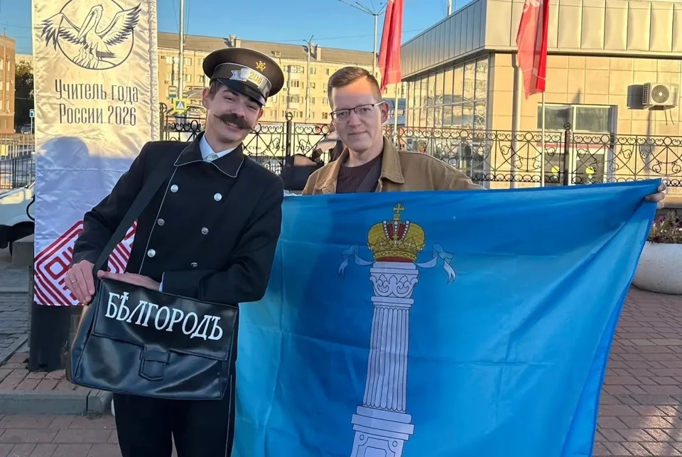 Андрей Замальдинов преподает русский язык и литературу в Первомайской школе Чердаклинского района. ФОТО: минпросвещения УО